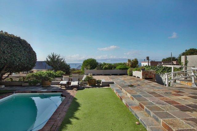 4 Bedroom Property for Sale in Fish Hoek Western Cape